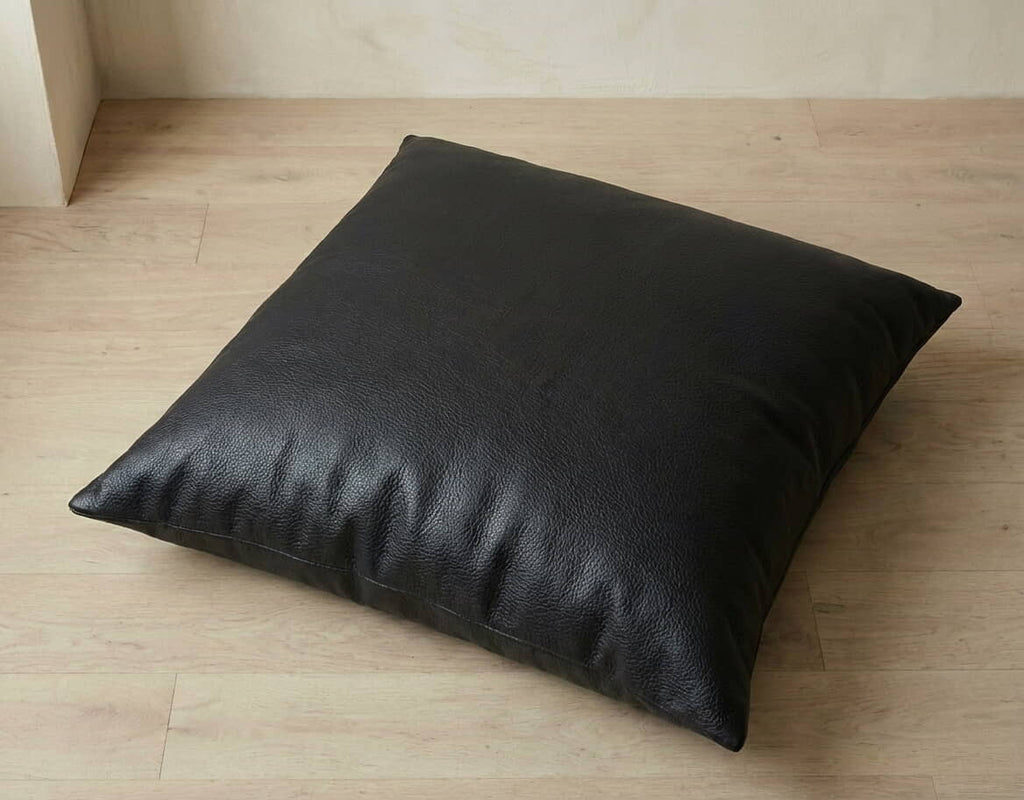 Voir l'image en plein écran Coussin de sol en cuir